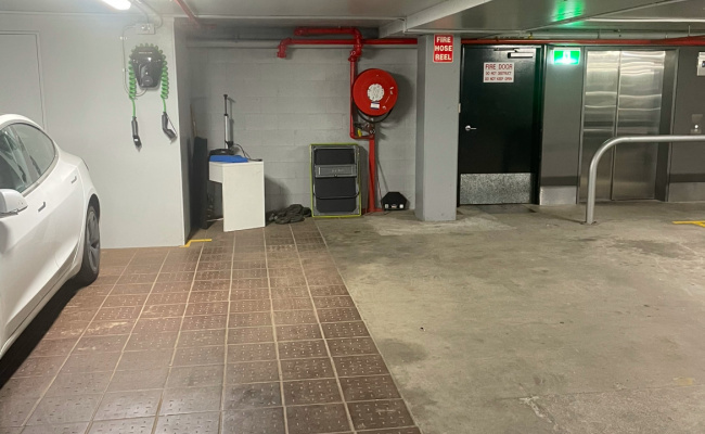 Collingwood - Secure Garage Parking with Remote 24/7 Access near Woolies