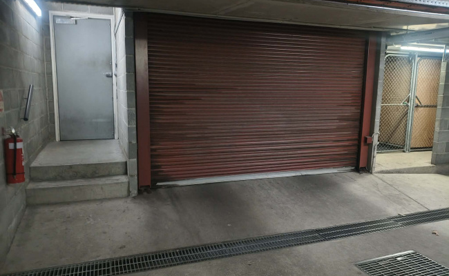 Indoor safe Parking Lot available Ongoing Collingwood