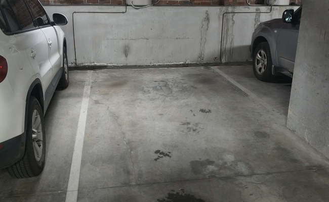 Indoor safe Parking Lot available Ongoing Collingwood