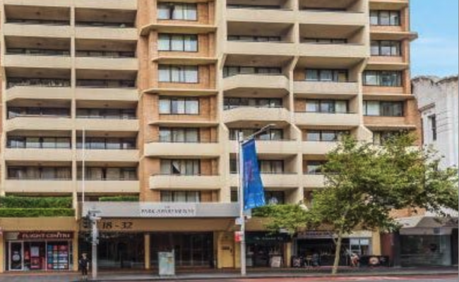 2 Minutes from Hyde Park - Underground Parking