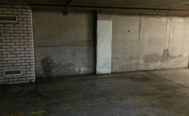 Darlinghurst  - Secure Undercover Parking close to Hyde Park and CBD