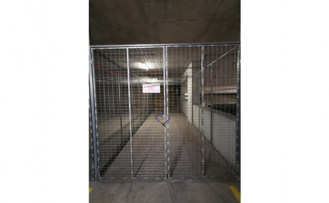 Secure basement parking in heart of North Sydney 10min walk to station