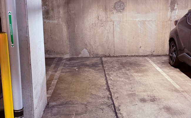 Secure Undercover Parking Bay,Steps from Turramurra Station