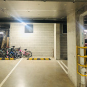Indoor near Airport and CBD
