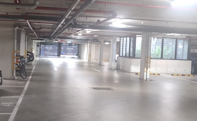 Indoor near CBD and airport