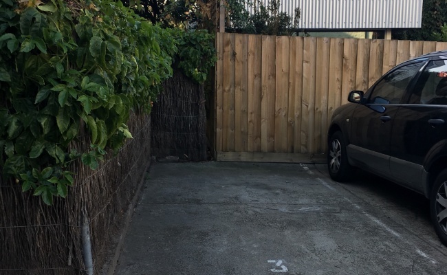 Secur Parking space on Fitzroy