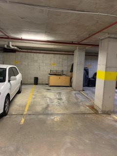 Woolloomooloo - Secure Undercover Parking Near CBD