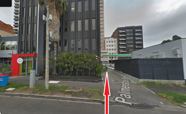 Unreserved Parking on Palmerston Crescent