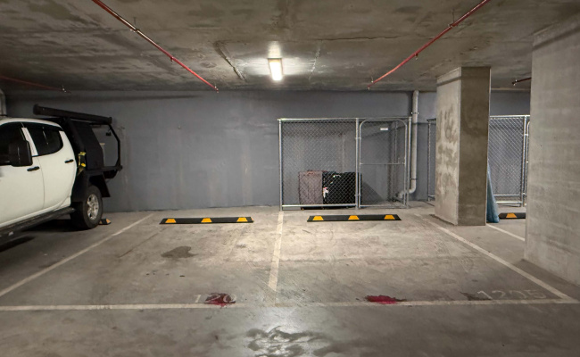 ANZAC STATION SECURE INDOOR CAR PARK FOR LEASE,SPACIOUS AND CONVENIENT NEXT TO ANZAC STATION