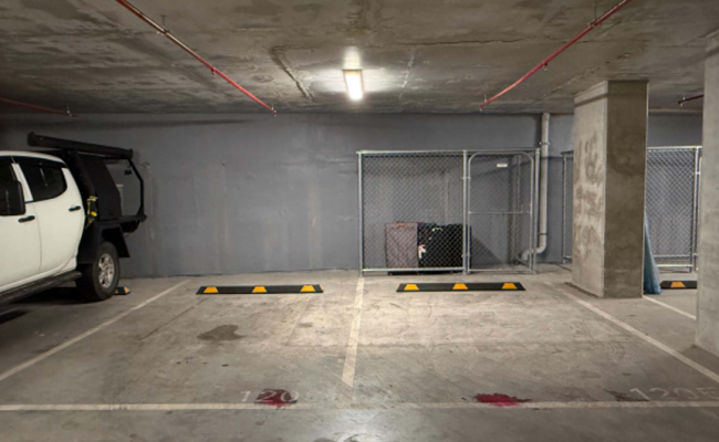 ANZAC STATION SECURE INDOOR CAR PARK FOR LEASE,SPACIOUS AND CONVENIENT NEXT TO ANZAC STATION