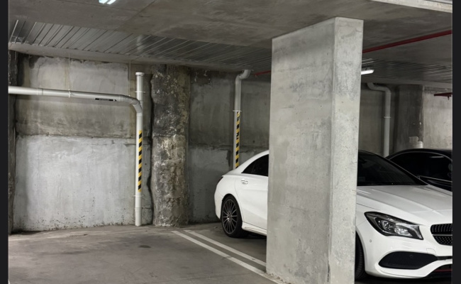Great Undercover Parking Space Fitzroy