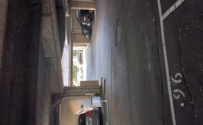 2 of 2 undercover parking spaces - close proximity to CBD, Queens Rd, Clarendon St and St Kilda Road