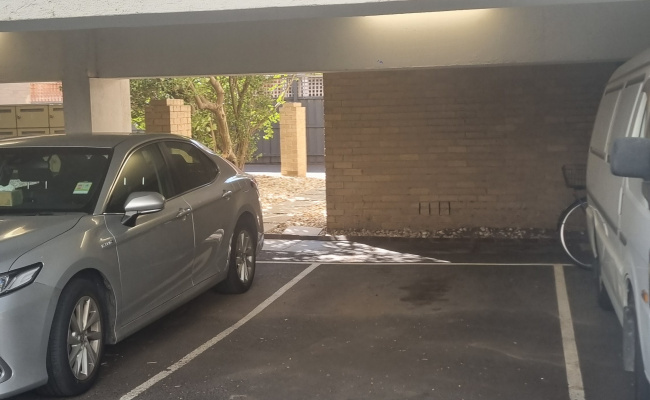 Great Parking- Central St Kilda