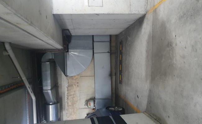 Undercover park close to RPA and University