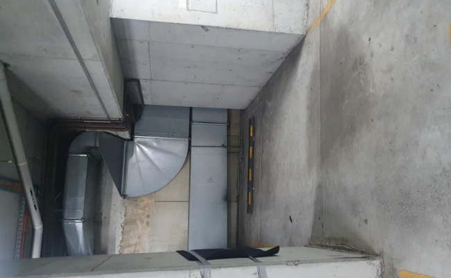 Undercover park close to RPA and University