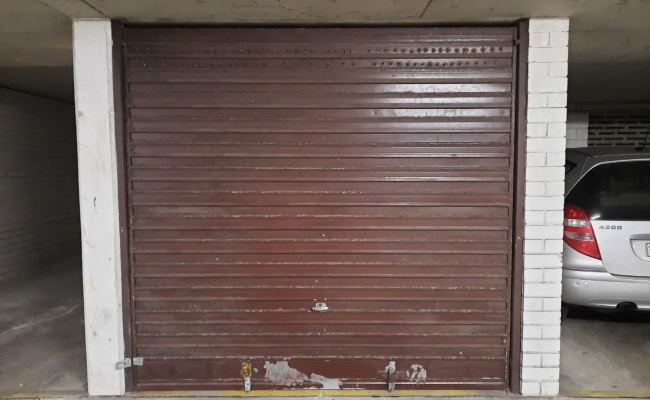 Secure Lock up garage located in Bondi Junction