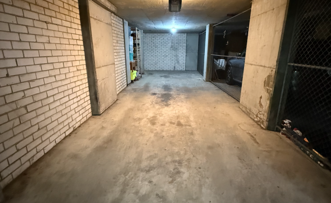 BONDI DOUBLE GARAGE WITH SECURITY LOCK UP AND EXTRA ROOM FOR STORAGE