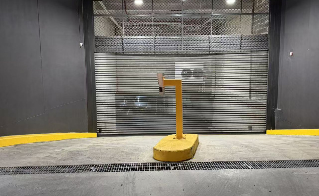 Secure Basement Parking 5 mins to Macquarie Centre