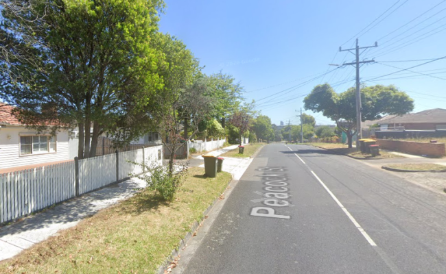 Great space , walking distance from Deakin University Burwood.