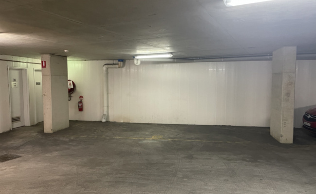 Secure Car space for rent in Asquith