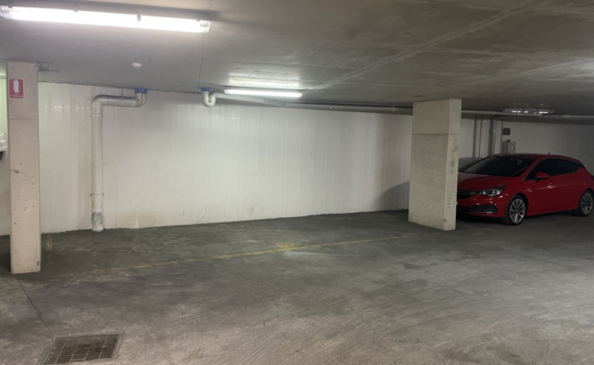 Secure Car space for rent in Asquith