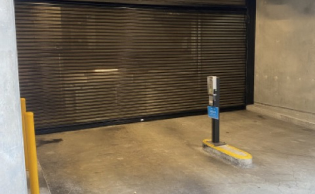 Secure space off Oxford Street!