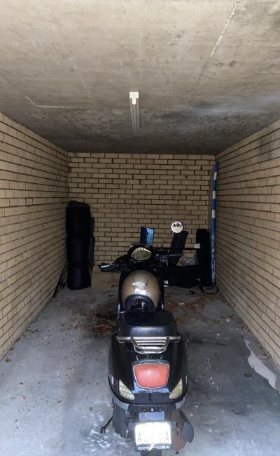 Simple access, safe sheltered parking spot, located perfectly between bondi junction and the beach