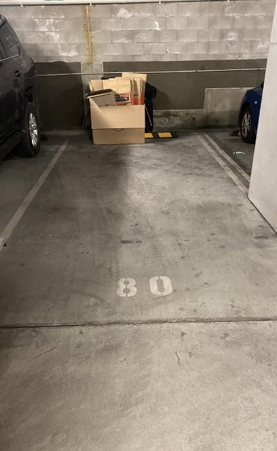 Great and safety car space near CBD