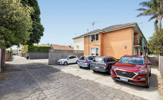 ELWOOD OUTDOOR CARPARK FOR LEASE