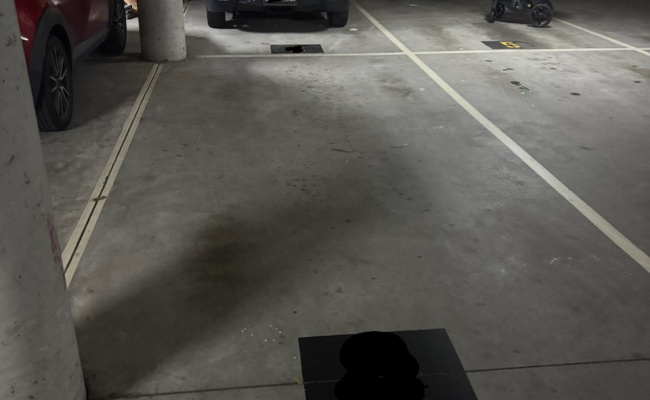 Redfern - Great Tandem Undercover Parking Near Park & Train Station