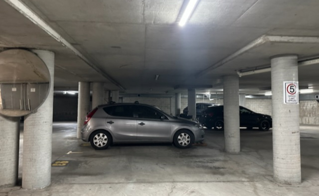 Great Secure Parking Near Redfern Station