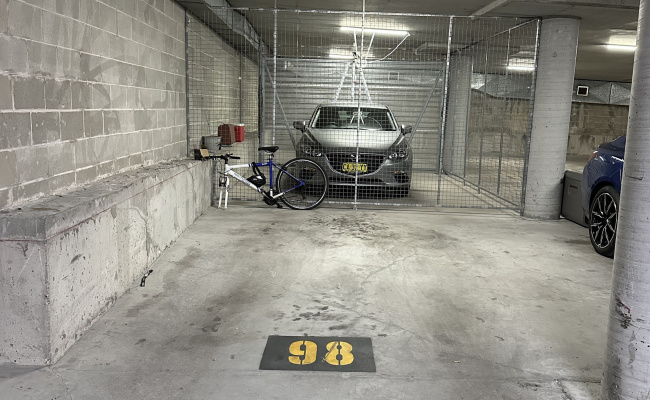 Secured parking in Redfern (146-152 Pitt St)