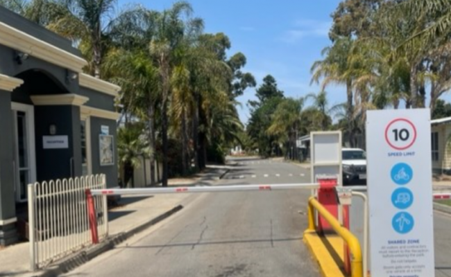 Bolivar - Secure Outdoor Car/Truck/Bus Parking on Highway One Holiday & Lifestyle Park