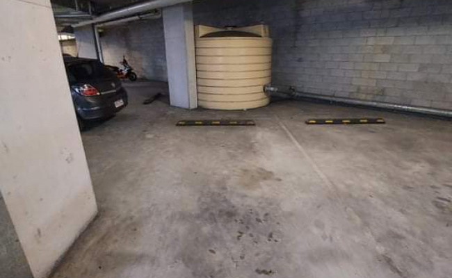Secure & undercover parking minutes from Gasworks