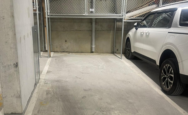Undercover secured parking near Alfred hospital, Chapel St and St. Kilda