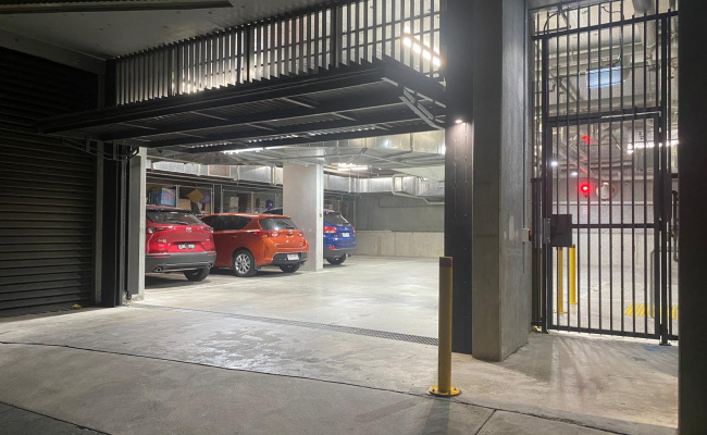 Undercover secured parking near Alfred hospital, Chapel St and St. Kilda