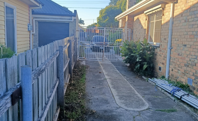 Secure driveway in Reservoir - Suit caravan, trailer or boat