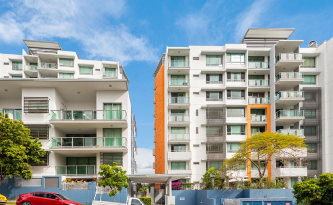 Safe and accessible indoor parking, 24/7, Close to Milton Green, Suncorp Stadium, Roma Train Station