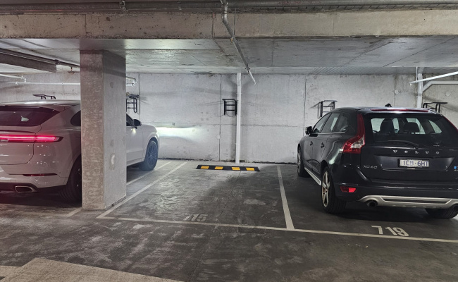 Queens Lane Parking