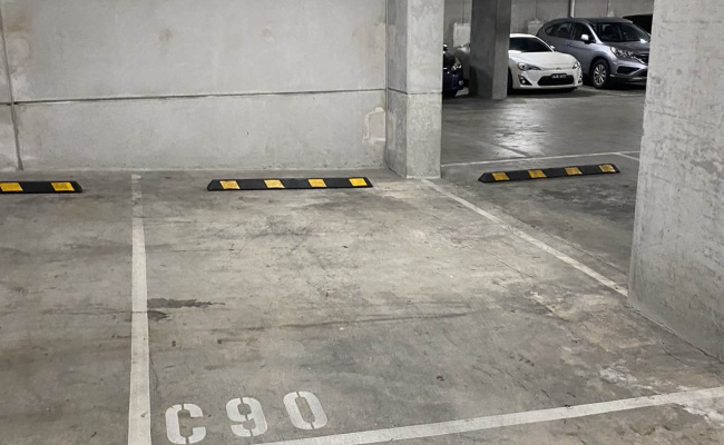 Car park on Queens Lane, Near Melbourne CBD, close to St Kilda