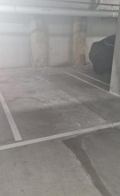 Melbourne - Secure Private Parking with Direct  Access to CBD Tram Line