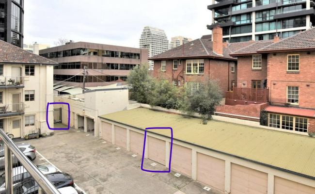 Queens Lane Lock Up Garage  - Close to St Kilda Rd Trams. Available for Long Term Lease