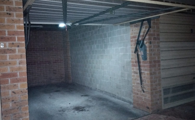 Secure Lock-Up Garage Near Westmead Station