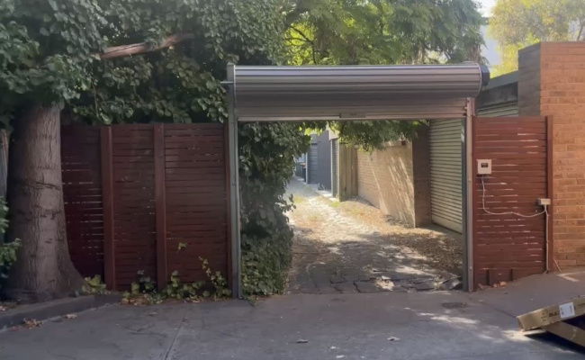 St Kilda / Windsor - opposite St Michaels Grammar School - shaded off-street concrete car space