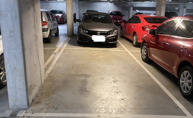 Secure, Indoor Reserved Carpark in Carlton Close to Melbourne Uni, Lygon and CBD.