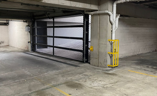 Secure car spot 3 minutes walking distance to Redfern train station, underground, with secure gate