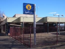 100mts to Redfern train station-Secure parking 24/7 acces