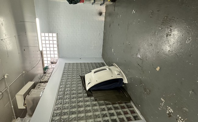 Quiet garage space for large car