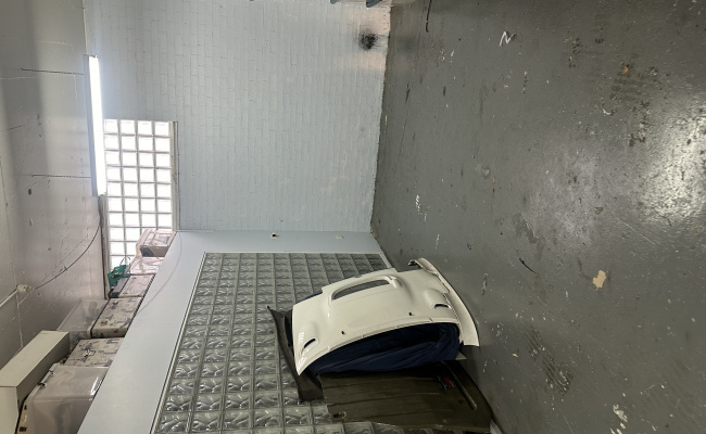 Quiet garage space for large car