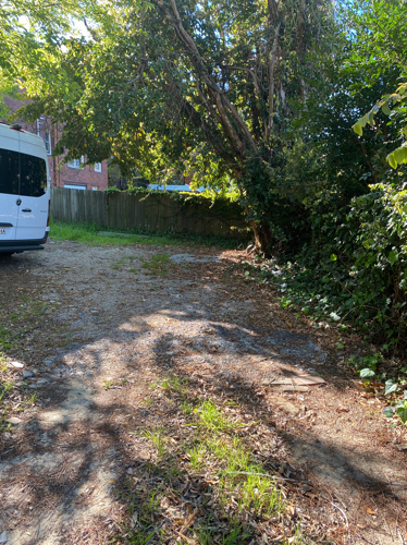 Gordon - CCTV open backyard, 15s to station.